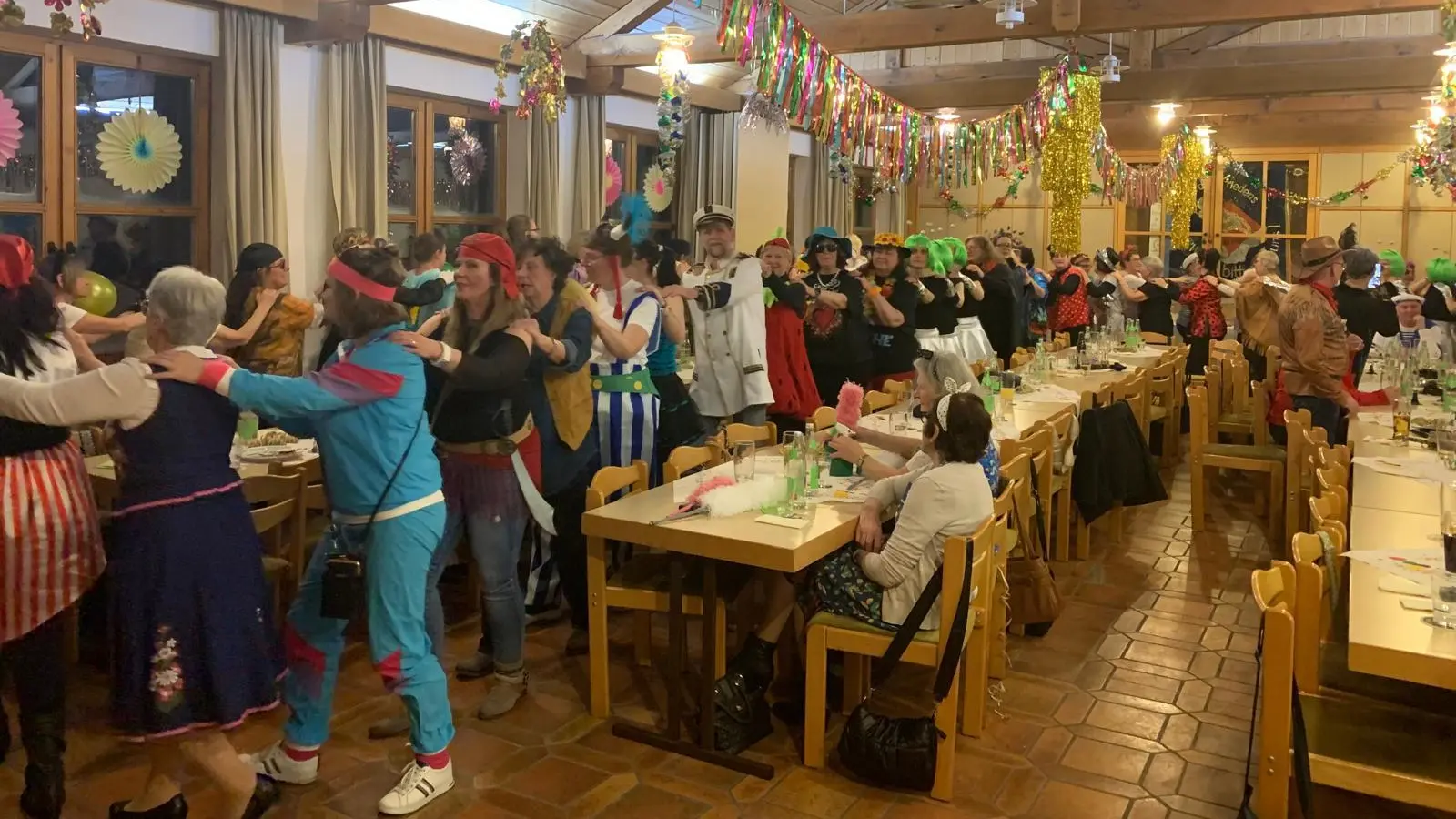 Beim Jägermarsch war alles in Bewegung. (Bild: Josef Glas)