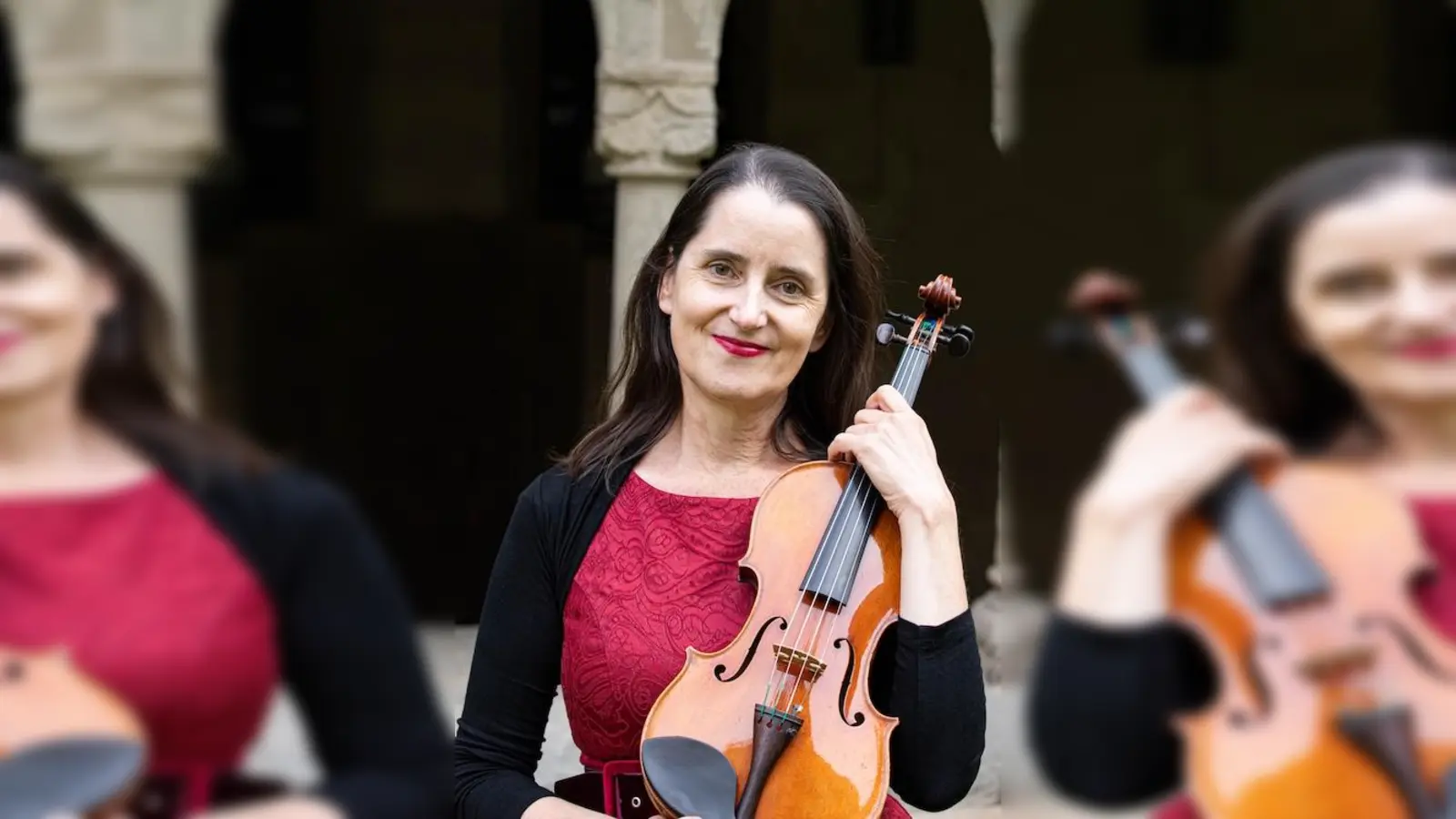 Susanne Hofmann und Anna-Magdalena Bukreev gestalten das Konzert in der Michaelskirche Weiden. (Bild: Tommi Riedel)