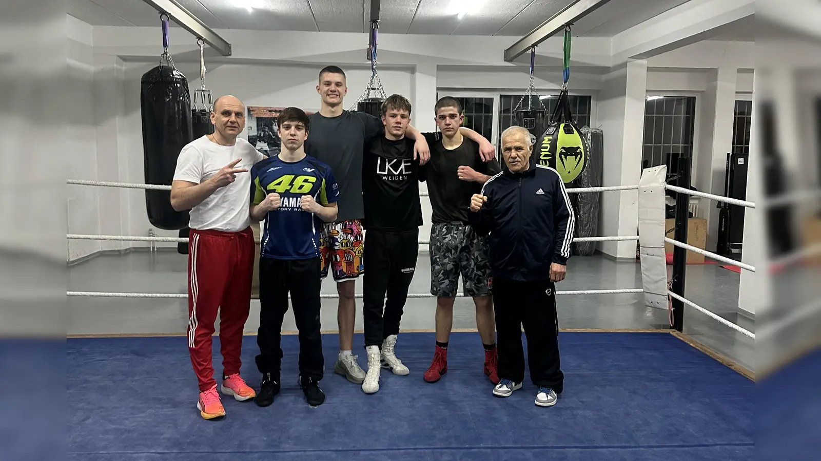 Von links: Trainer Ruslan Schönfeld, Dima Kurjanowitsch, Dietrich Hermann, Xavier Hermann, Nimrod Kardos und Co-Trainer Achmed Göksu (Bild: Eric Propp)