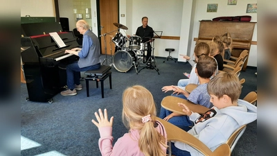 Klavier trifft Schlagzeug. (Bild: Sabine Graser)