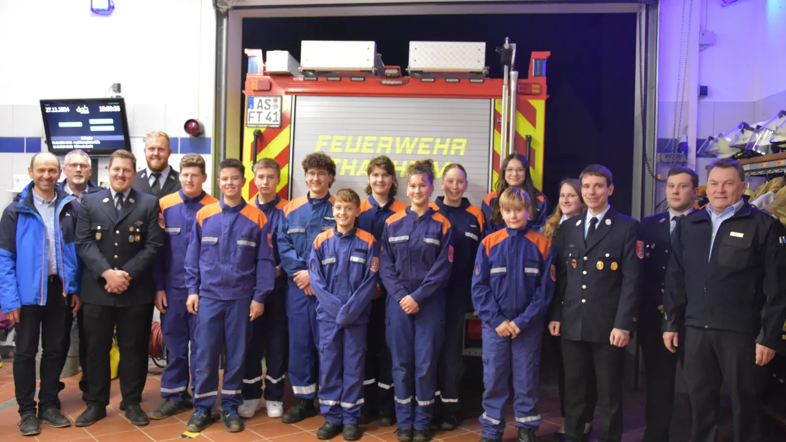 Jugendfeuerwehr Ensdorf und Thanheim legen Wissenstest ab.  (Bild: Thomas Scharr )
