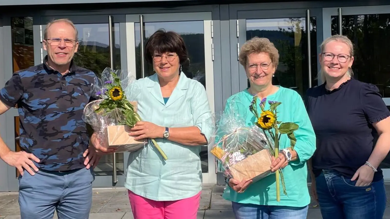 von links Schulleiter OStD Ludwig Pfeiffer, StDin Monika Krauß, StDin Bettina Meier, Monika Steffens (Bild: Monika Steffens)