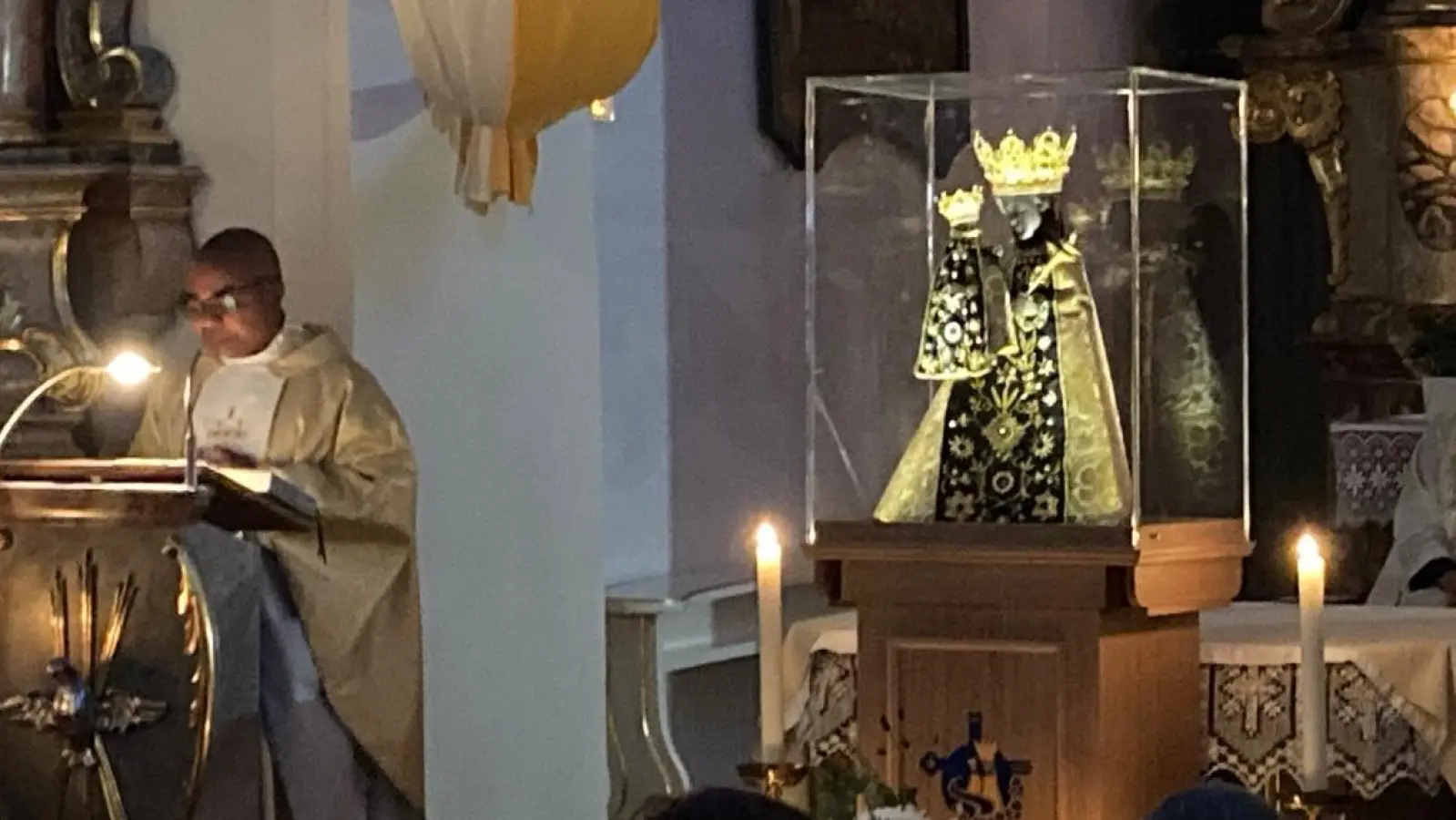 Marianische Andacht mit der Gnadenbildkopie in der Kirche St. Andreas Rottendorf. (Bild: Alois Kleierl)