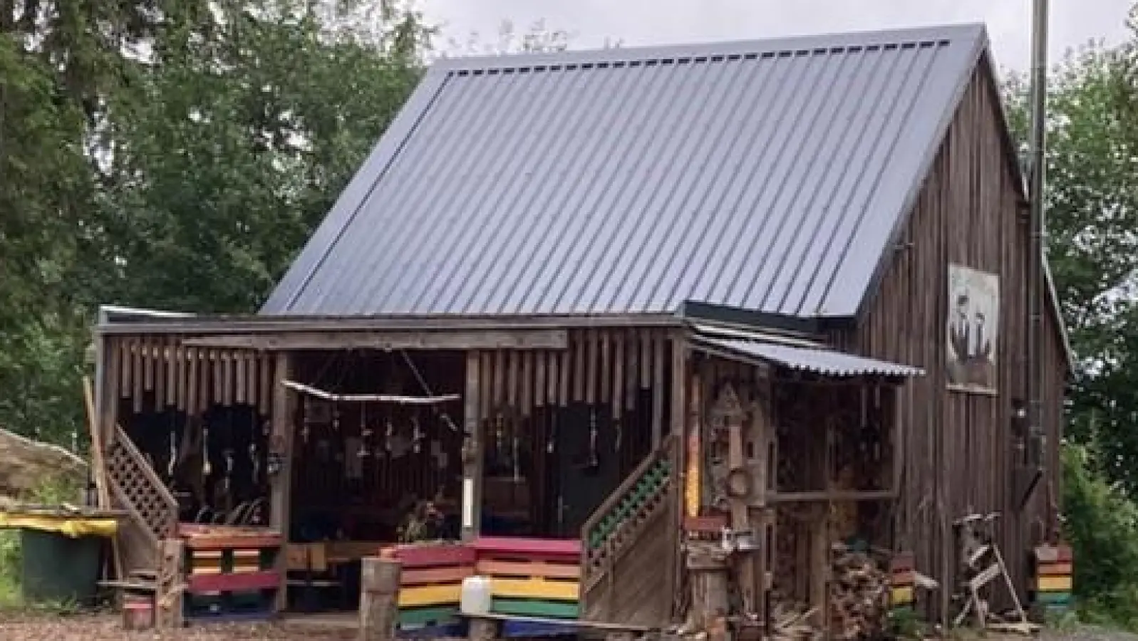 Der Waldkindergarten Wolfersreuth. So ähnlich soll auch die Einrichtung in Tirschenreuth aussehen.  (Bild: Kathrin Götzl/exb)