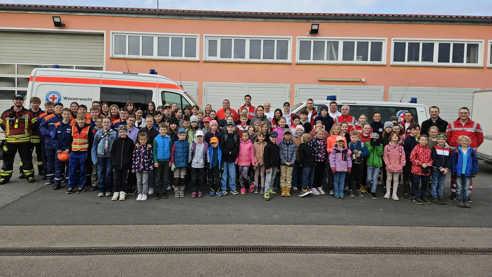 Teilnehmer der diesjährigen Stadtreinigungsaktion (Bild: Doris Kraus-Boetcher)