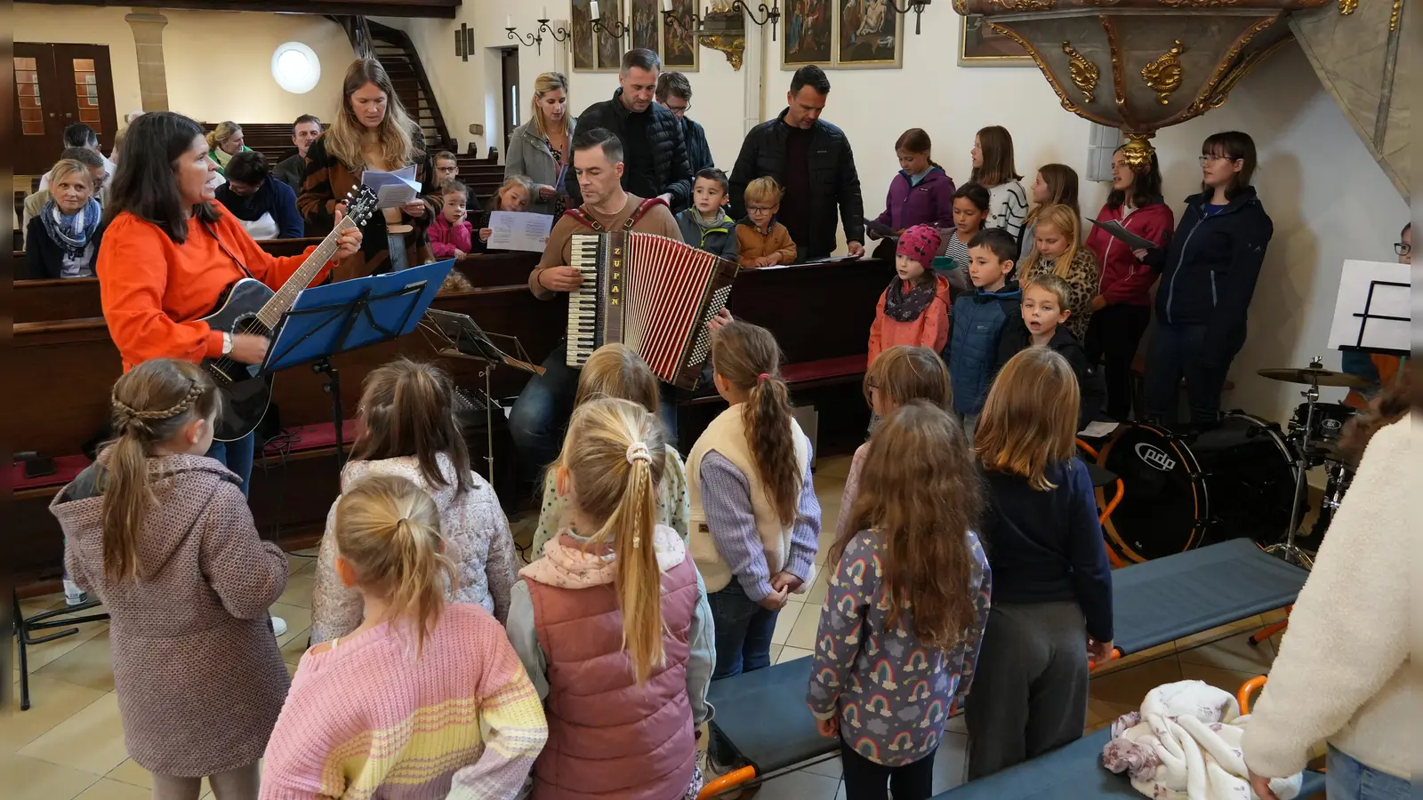 Der Familiengottesdienst zu Erntedank begeisterte Groß und Klein (Bild: Martin Thoma)