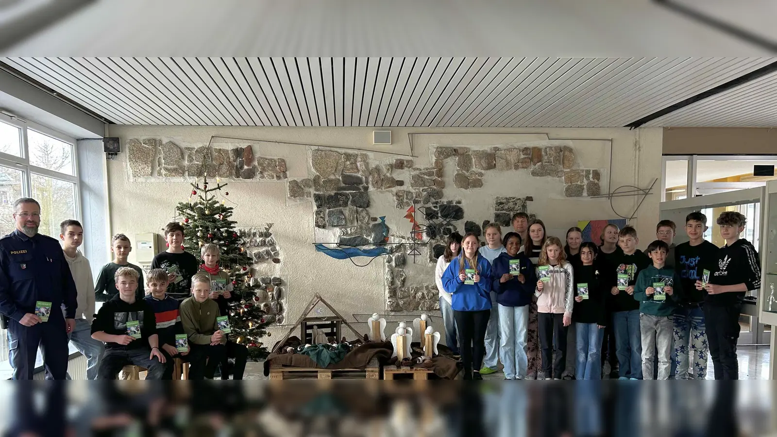 Neue Schulbuslotsen. (Bild: Sabine Graser)