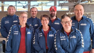 (Hinten v.l.n.r): Daniel Hartmann, Florian Bösl, Maarco Bauer, Manfred Müller (vorne v.l.n.r.): Elke Buchholz, Sieglinde Mutzbauer, Michael Fruntke. (Bild: Dominik Streher)