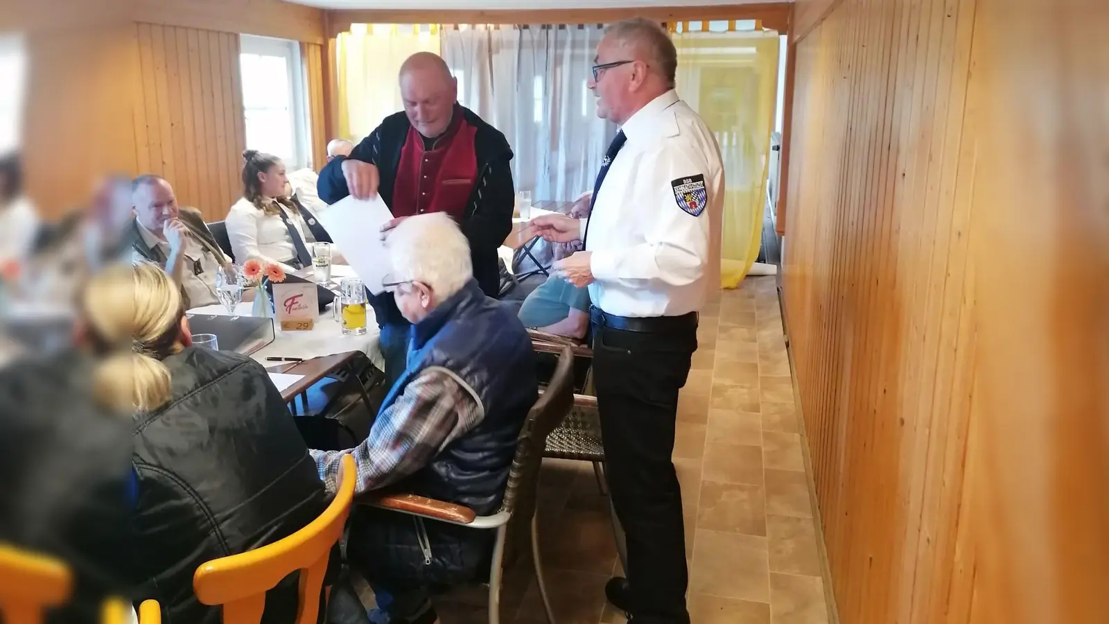1. Vorstand Raimund Pinzer I bei seiner Rede vor den versammelten Mitgliedern in der Gaststätte Fantasie in Kemnath (Bild: Sandra Pinzer)