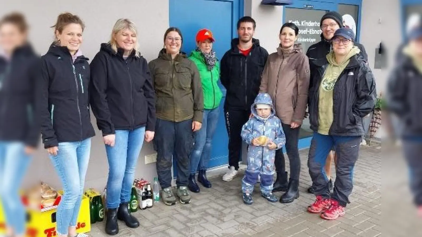 Viele Helfer waren beim Arbeitseinsatz im Kinderhaus Ebnath dabei. (Bild: Josef Söllner)