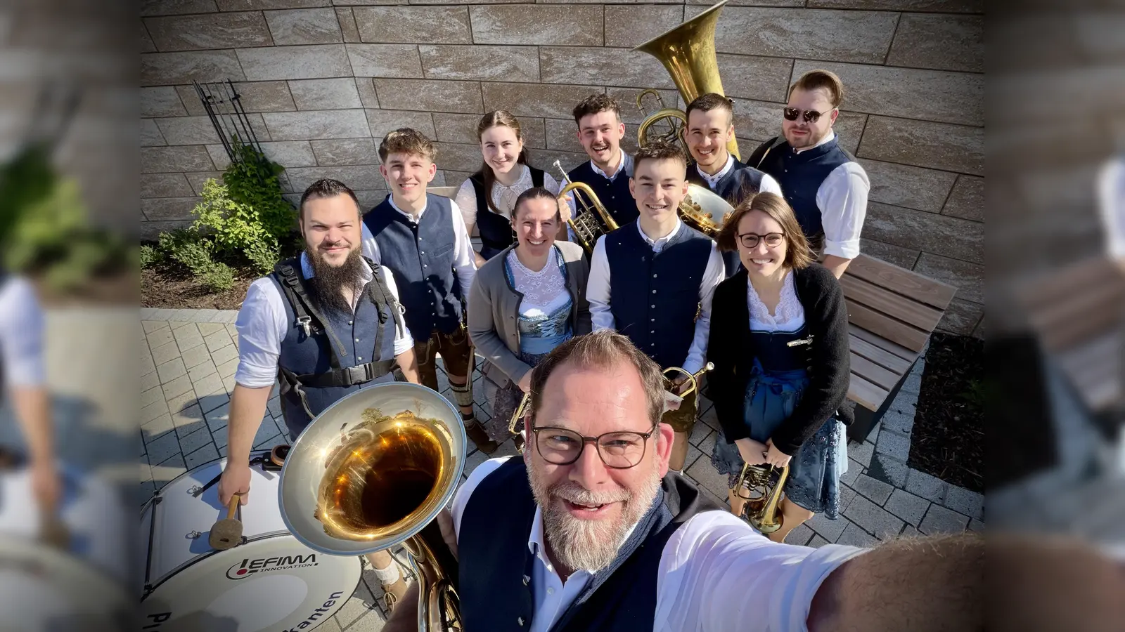 Die Pressather Musikanten spielen beim traditionellen Museumsfrühschoppen im Haus der Heimat auf. (Bild: Sonja Kiener)