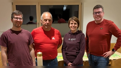 Die neu gewählte Vorstandschaft (von links) Max Pirner, Walter Pirner, Ulrike Kraus und Dr. Stefan König, es fehlen Herbert Koller und Josef Hösl. (Bild: Josef Hösl)