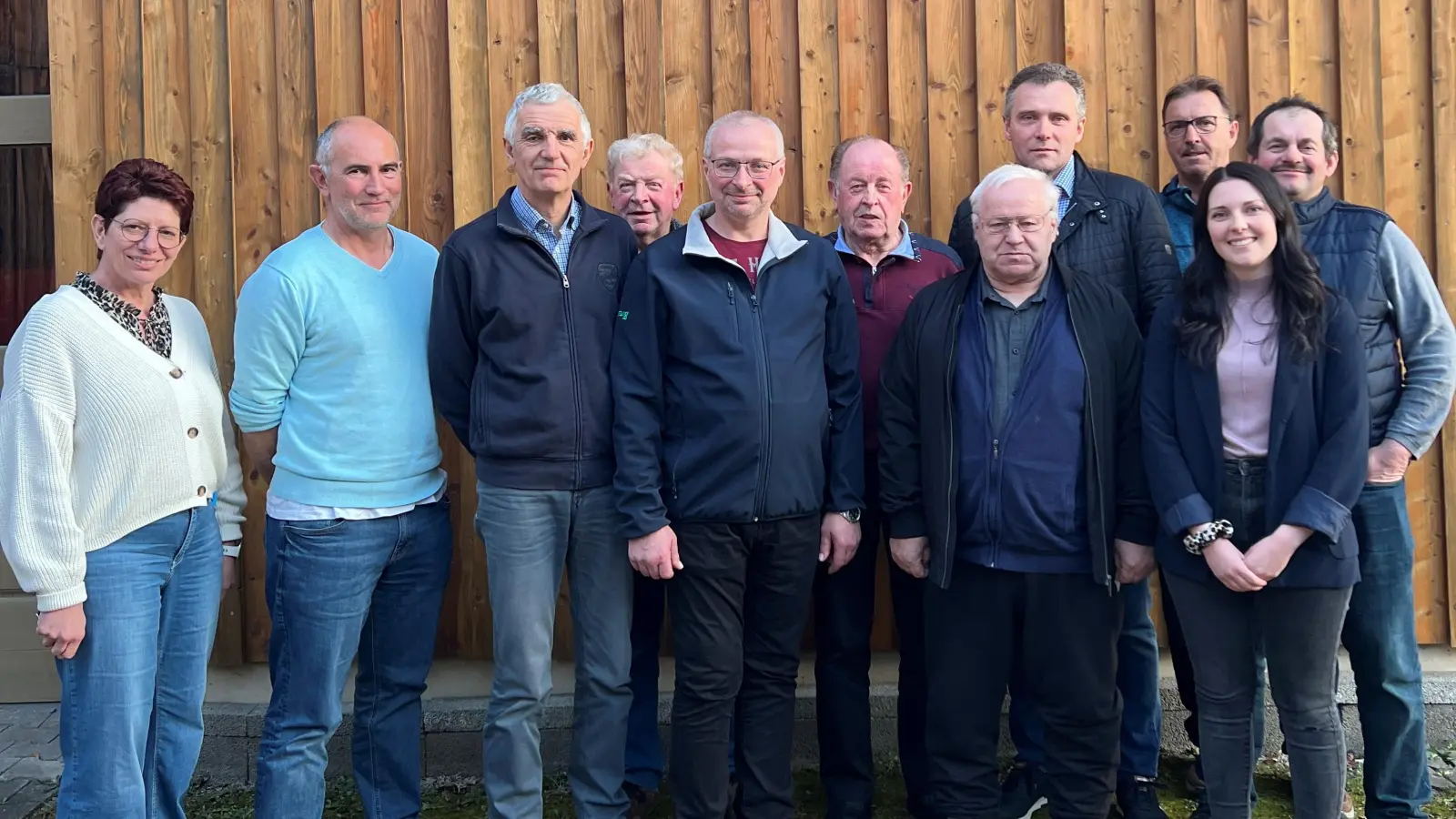 Die neuen Vorstände und ihre Stellvertreter. (Bild: Matthias Steinert)