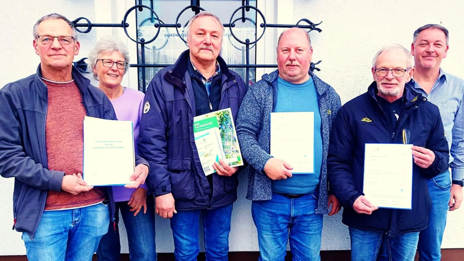 Bild: Seegräber Jürgen, 1 StV-Vors. Erika Fleischmann, Kohl Andreas, Christian Reichenberger, Erwin Seegräber, 2 StV-Vors. Michael Veit (Bild: Christian Reichenberger)