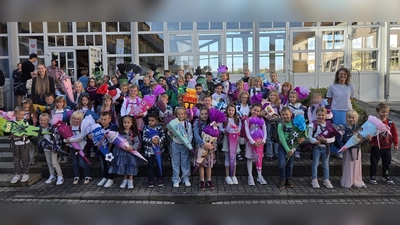 Für 54 Erstklässler startete am Dienstag an der Landgraf-Ulrich-Grundschule Pfreimd das Abenteuer „Schule”. (Bild: Oliver Fröhlich)