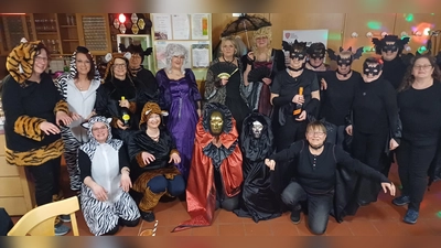 Die Sieger der Maskenprämierung beim traditionellen Weiberfasching des SV Loderhof/Sulzbach e.V. (Bild: Gerda Donhauser)