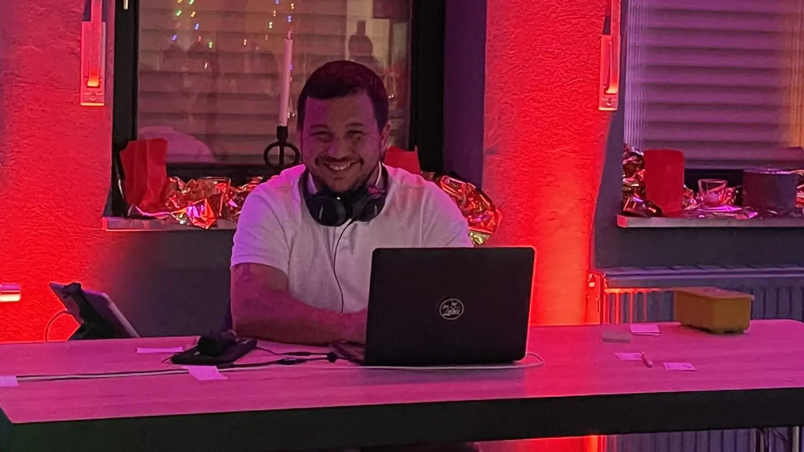 Patrick Hamerla kann nicht nur Knabenkapelle, sondern auch DJ für eine Jugendparty (Bild: Peter Danninger)