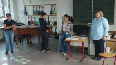 Die Schülerinnen und Schüler der Realschule im Stiftland erhielten einen Einblick in die Arbeit des Hospizdienstes Tirschenreuth (Bild: Katrin Weiß)