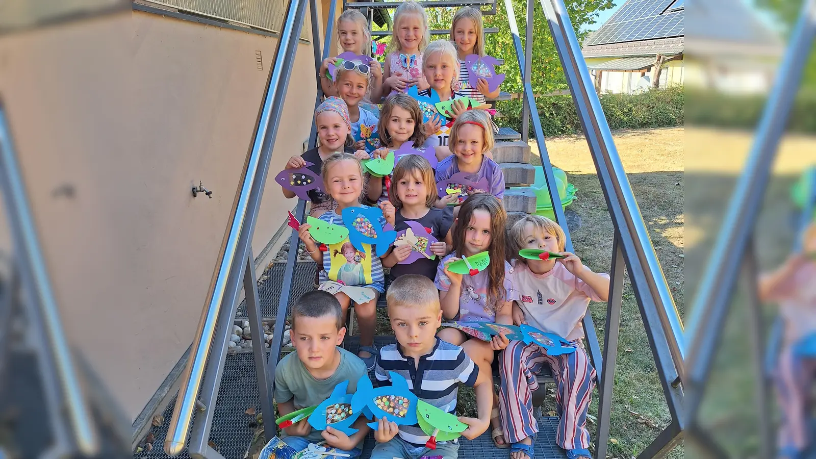 Stolz präsentierten die Kinder ihre Werke. (Bild: Anita Ries)