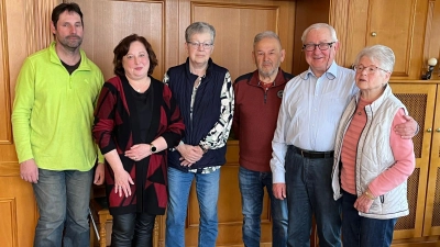 v. l. n. r.: Manfred Neumann, Alexandra Stangl, Christine Mahnke, Theo Kneidl, Anton Gareis, Erika Haas. (Bild: Anton Gareis)