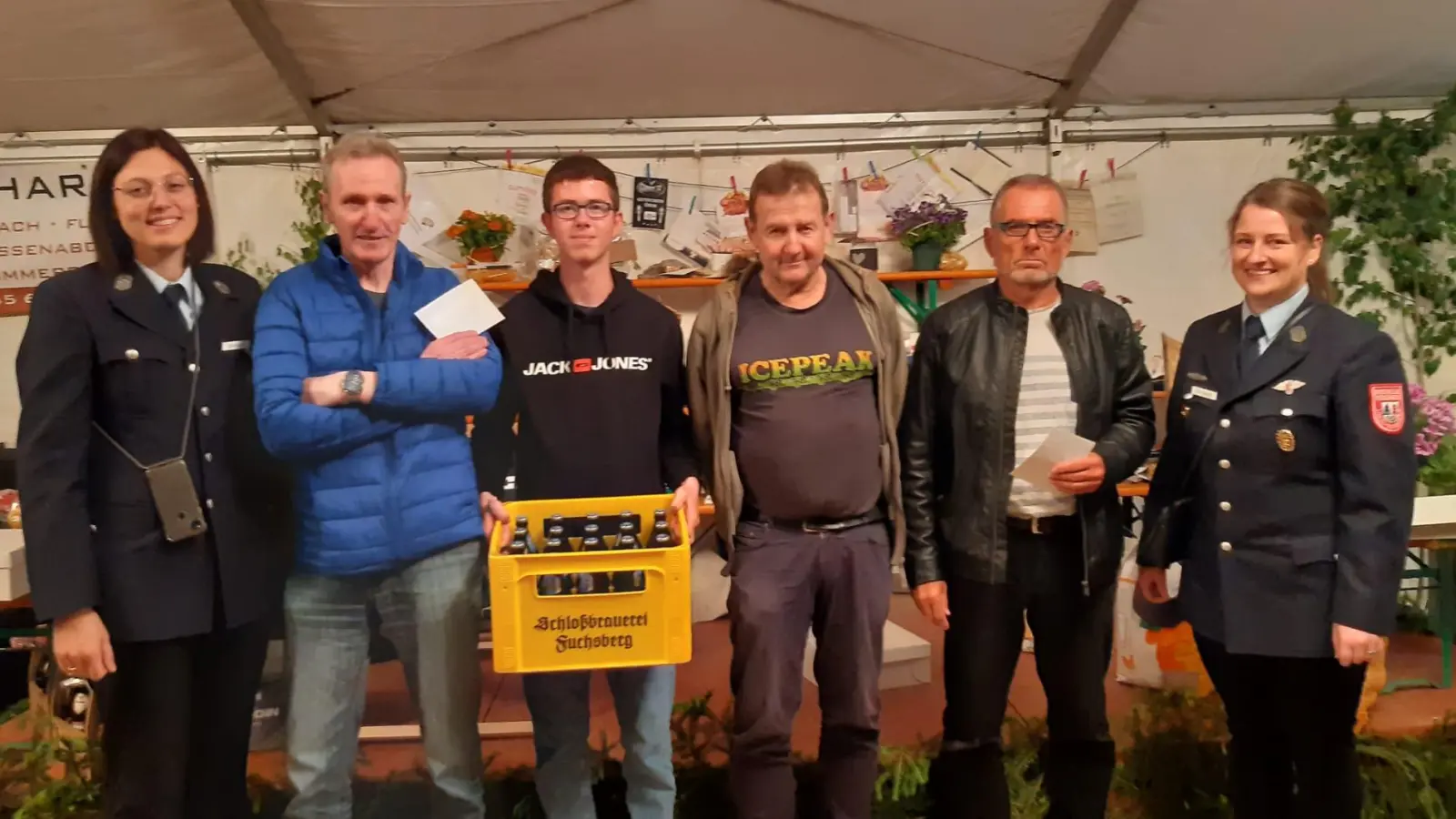 Preisträger des Kartenturniers.  (Bild: Marina Baier)