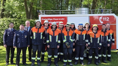 Die gemischte Gruppe der Feuerwehren Königshütte und Leonberg (Bild: Thomas Lindner )