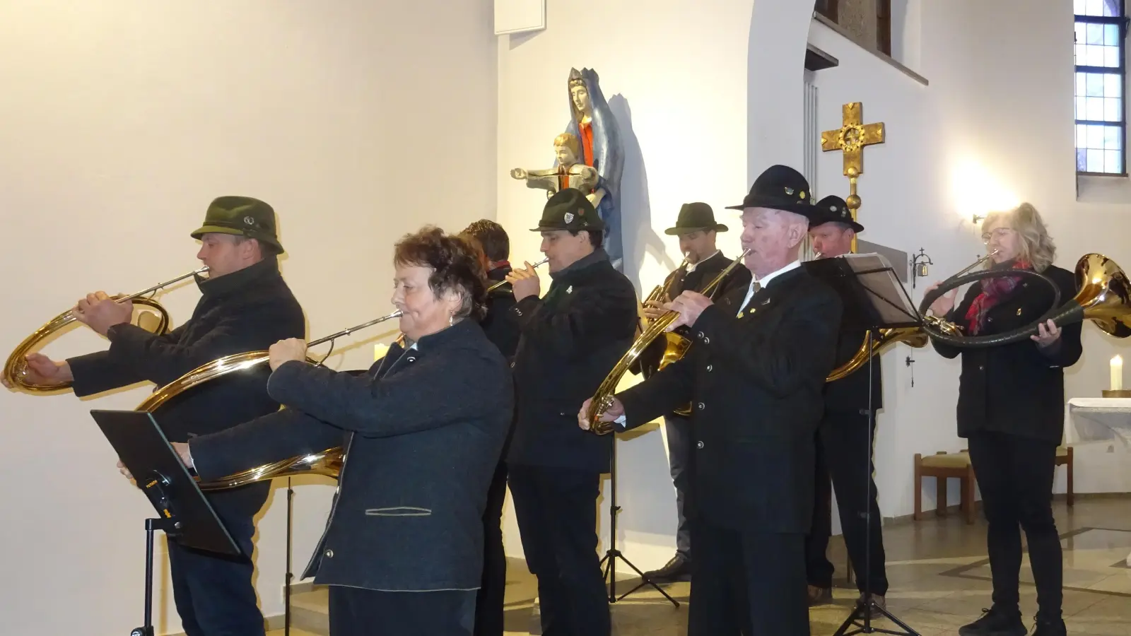 Hubertusmesse in der Expositur St. Michael mit der Bläsergruppe „Hohes Fichtelgebirge”. (Bild: Alfons Prechtl )