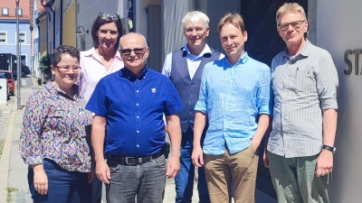 Von links nach rechts: Prof. Dr. Ulrike Ludwig, Dr. Angelika Lampen, Josef Singer, PD Dr. Andreas Erb, Oliver Rathmann, Dr. Thomas Tippach. (Bild: Dr. Andreas Erb)