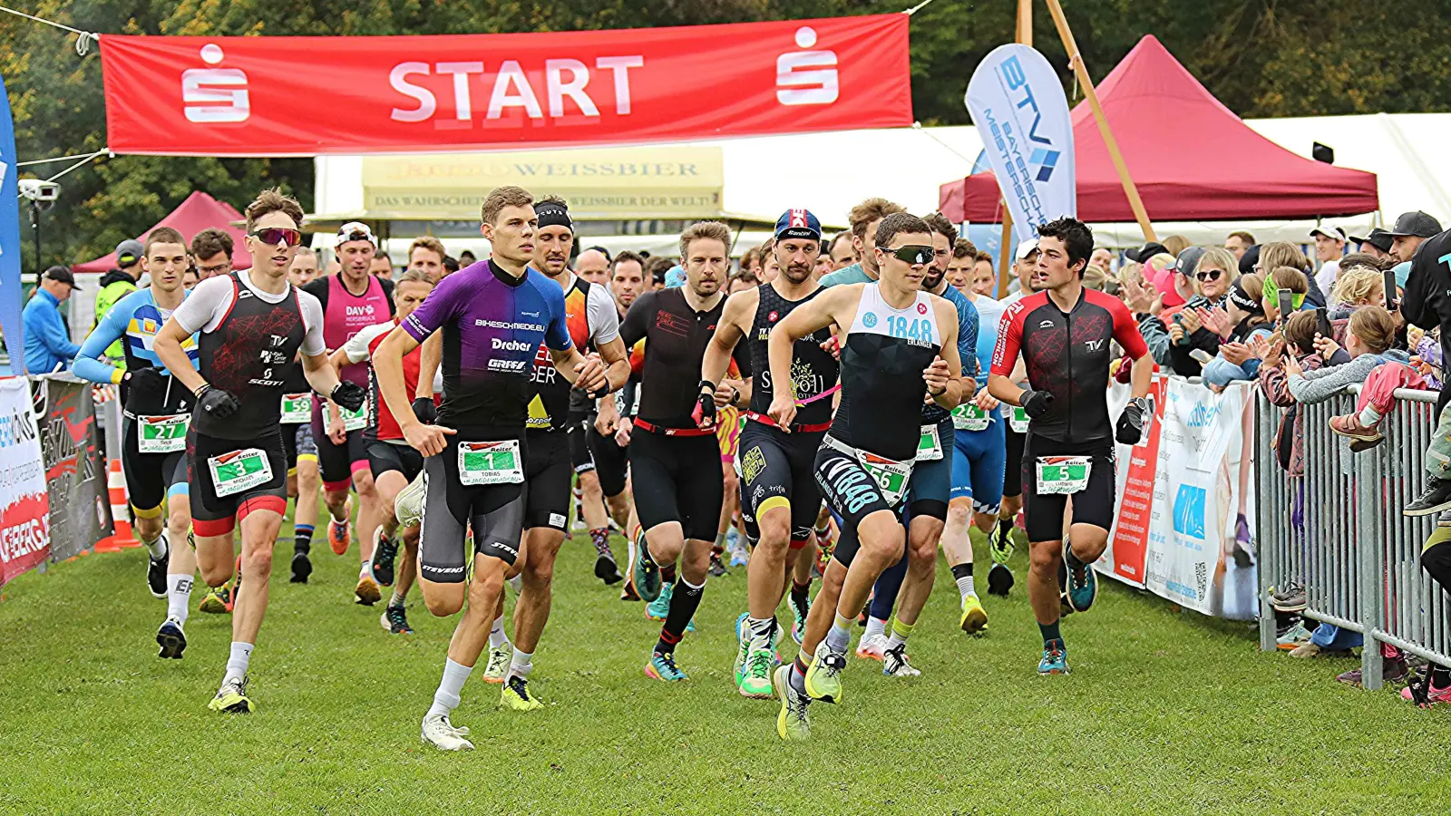 Ein hochklassiges Starterfeld waren bei den Bayerischen Meisterschaften im Crossduathlon am Start (Bild: Franz Pretzl)