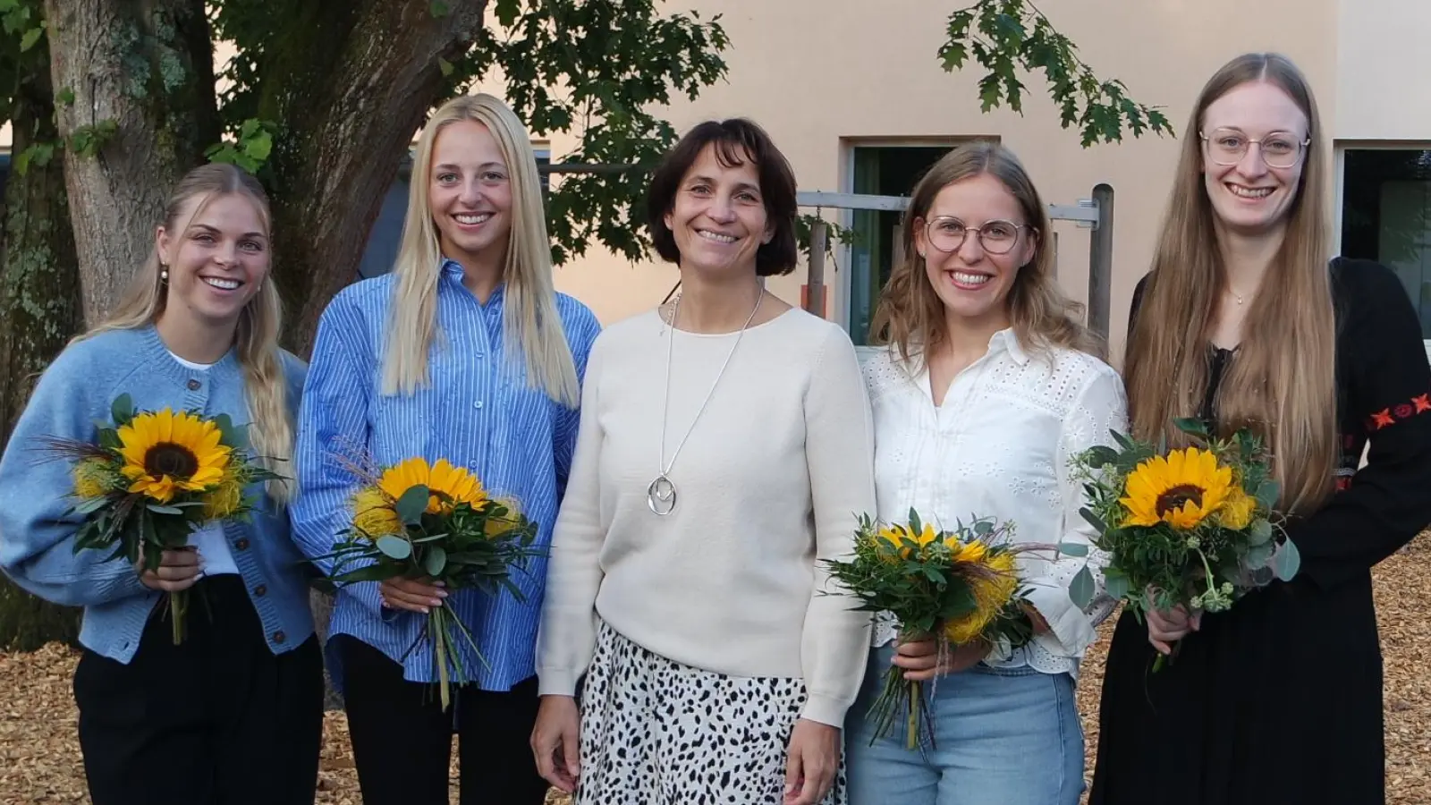 Neue Lehrkräfte an der Grundschule Wernberg-Köblitz. (Bild: Christine Losch)