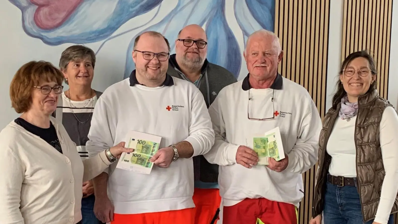 Spendenübergabe des KDFB Kaimling an den HVO Vohenstrauß und Leuchtenberg (Bild: Petra Reil)