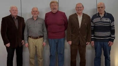 v. links: Manfred Donhauser, Herbert Wawersig, Franz Schwemmer, Werner Scharf, Peter Gronde. (Bild: Henny Scharf)