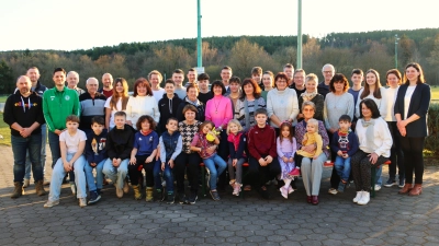 Teilnehmende bei der Verleihung des Sportabzeichens (Bild: Silke Ibler)