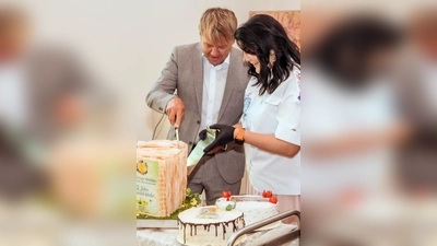 Die Geburtstagtorte (Bild: Mariia Tymoshenko, Fotografin)