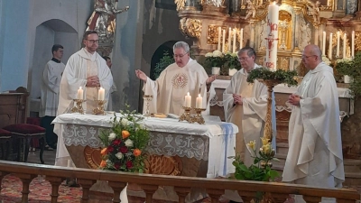 Festlicher Gottesdienst mit den Geistlichen Beiräten. (Bild: Michaela Zinkl)