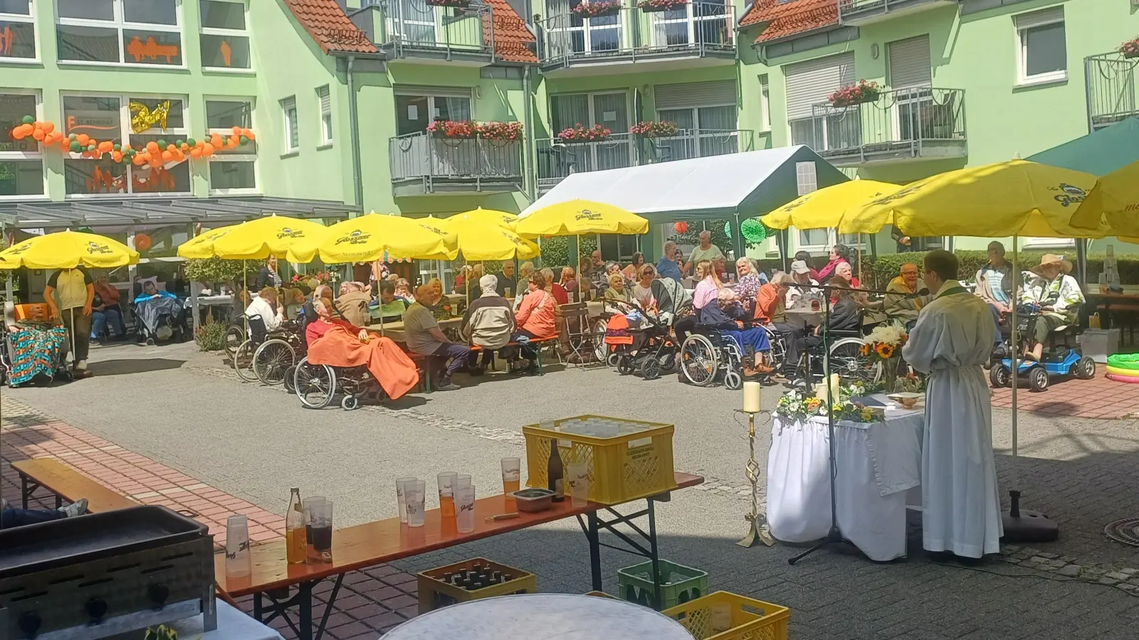 Eine schöne Feier bei Sonnenschein. (Bild: Adriana Vargova)