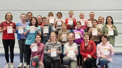 Urkundenverleihung des Deutschen Sportabzeichens ´. (Bild: Barbara Püschel)