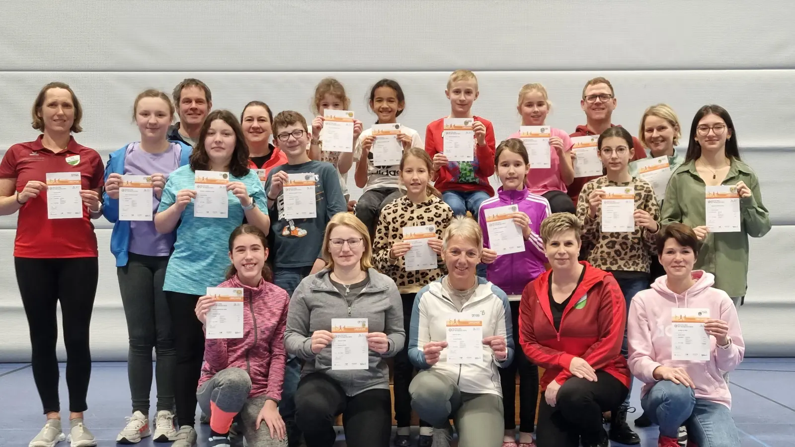 Urkundenverleihung des Deutschen Sportabzeichens ´. (Bild: Barbara Püschel)