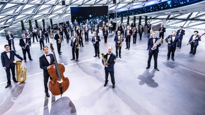 Das Polizeiorchester Bayern spielt in der Oberpfalzhalle Schwandorf ein Benefizkonzert zugunsten des Bruder-Gerhard-Hospizes. (Bild: Tobias Epp)