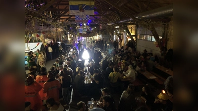 Ausgelassene Stimmung beim Sportlerball des FCP! (Bild: Christoph Eckl)