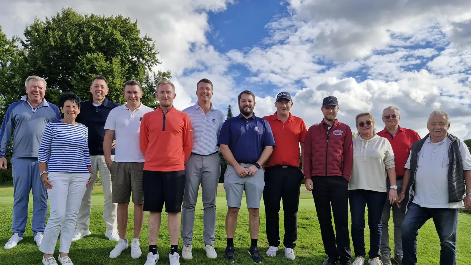 Präsident Harald Thies ganz links und die Sieger (Bild: Andrea Graf)