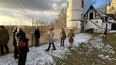 Schlossführung Neidstein durch Max Wilfurth. (Bild: Roman Berr)