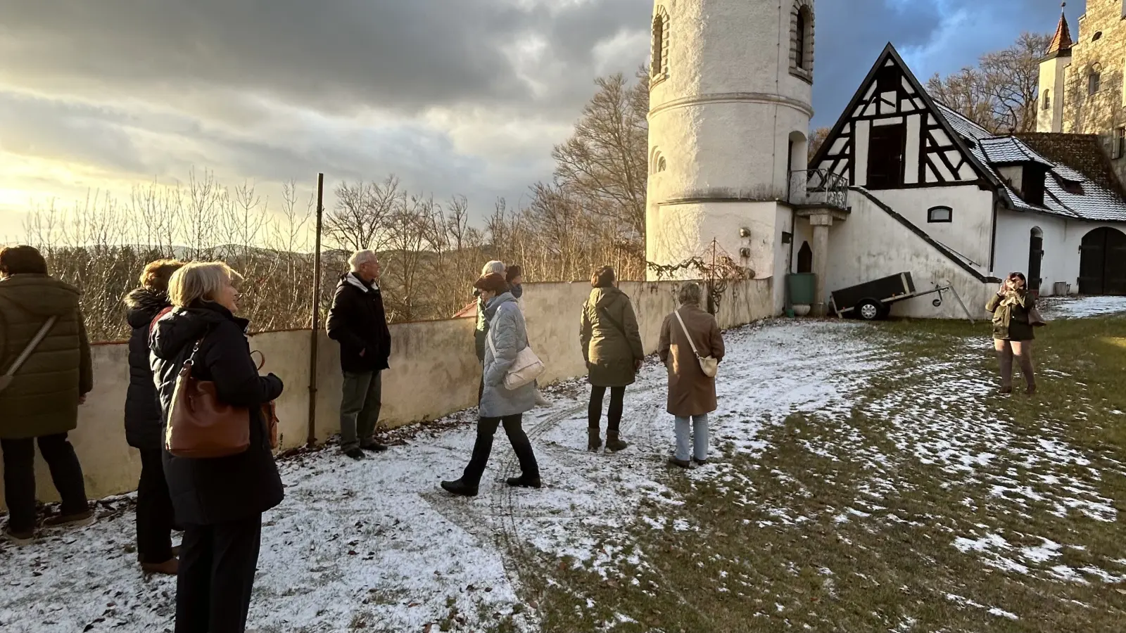 Schlossführung Neidstein durch Max Wilfurth. (Bild: Roman Berr)