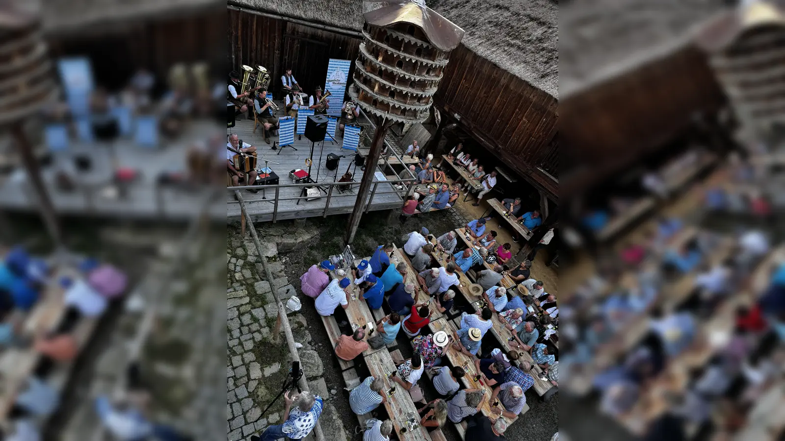Beim traditionellen Musikantenstammtisch im Bauernmuseum „Edelmannshof“ in Perschen wird am Samstag, 15. August, wieder zünftig aufgespielt. (Bild: Dr. Tobias Hammerl)