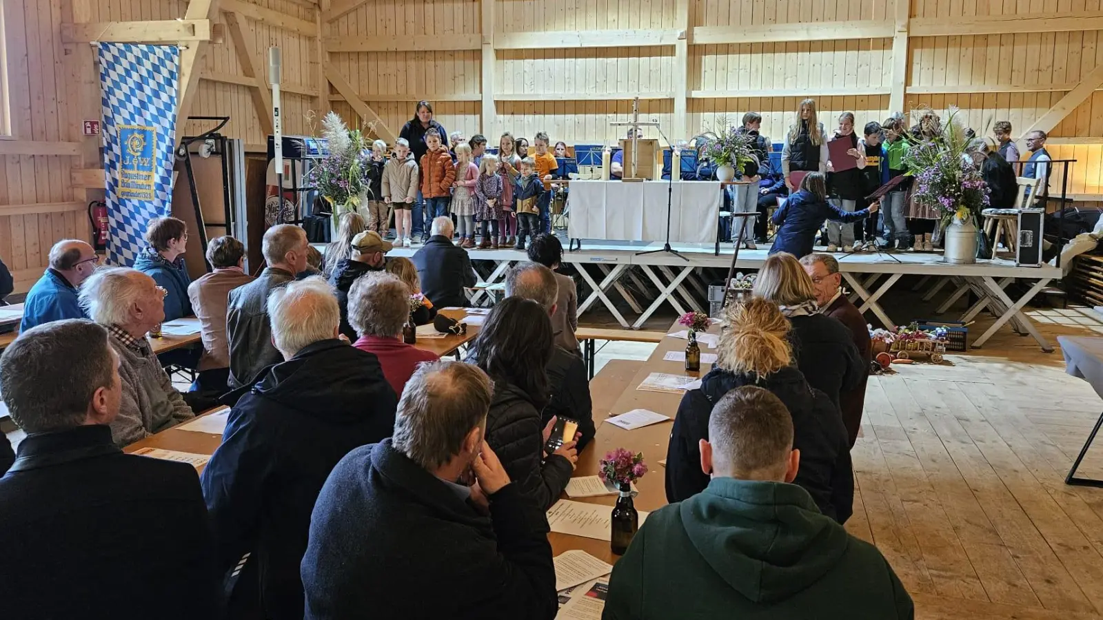 „Du hast uns deine Welt geschenkt” (Bild: Robert Kropf)