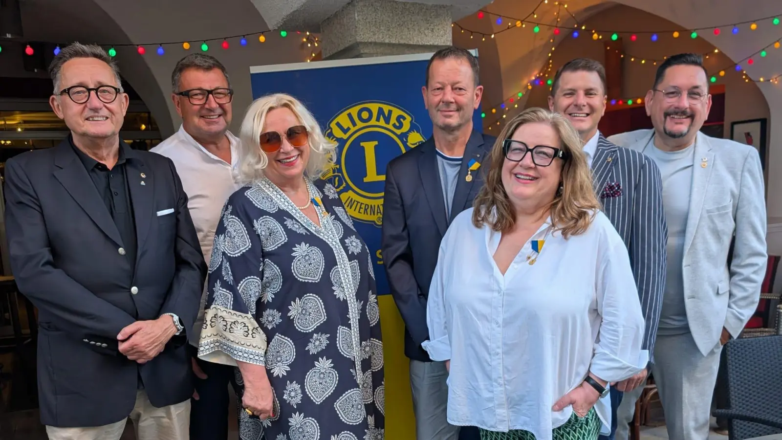 Von Links: Max Rauch, Frank Irlbacher, Cornelia Sparrer, Mario Graf, Andrea Schubert und die beiden Präsidenten Christoph Müller-Rauch und Markus Rodler. (Bild: Alexander Kießlich)