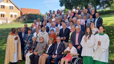 Die Ehejubilare der Jahre 2024 und 2025. (Bild: Regina Wegerer)