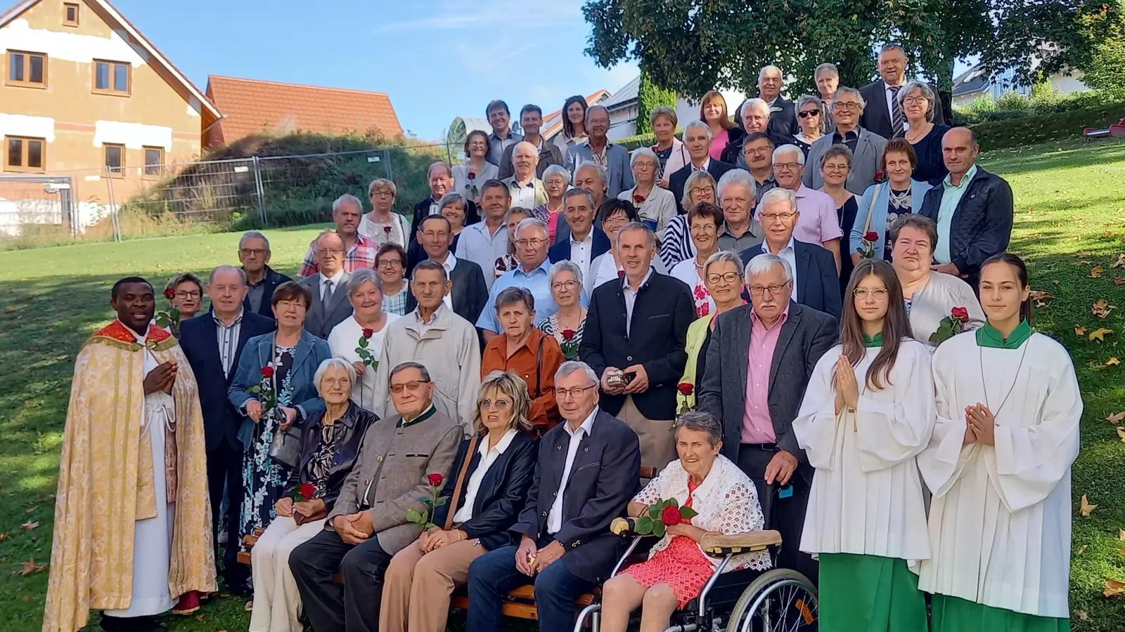 Die Ehejubilare der Jahre 2024 und 2025. (Bild: Regina Wegerer)