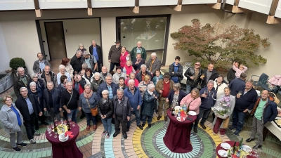 Empfang im Atrium des Algunder Rathauses. (Bild: Sylvia Wallinger)