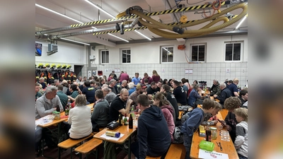 Das dritte Mal findet bereits der Taubenmarkt bei der Feuerwehr Haselmühl statt.  (Bild: Florian Schlegel)